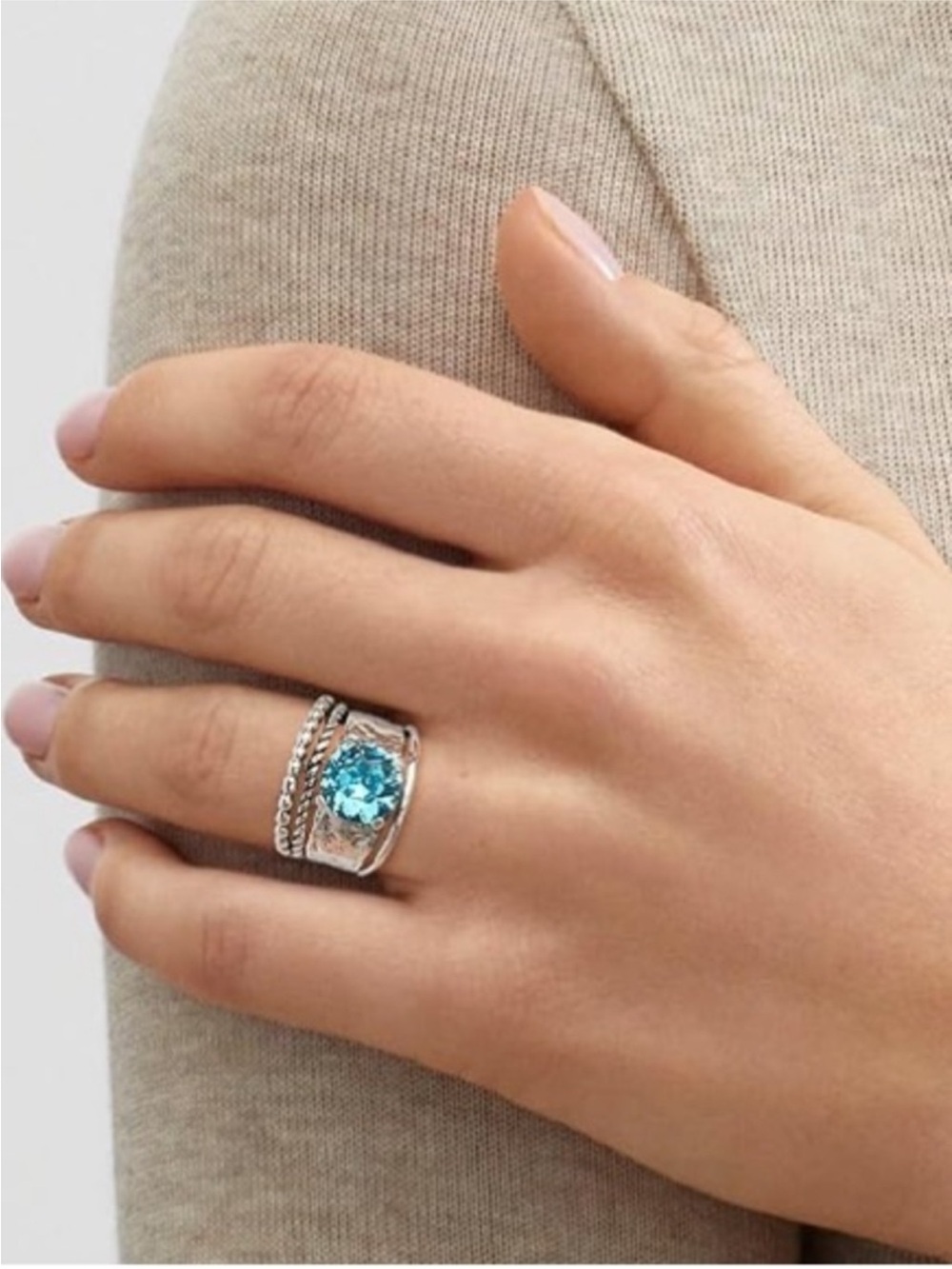 🆕 Silpada Sterling Silver Ring 9 925
Bright Aqua Blue Stone GLACIAL BEAM NIB 10 - Picture 7 of 9